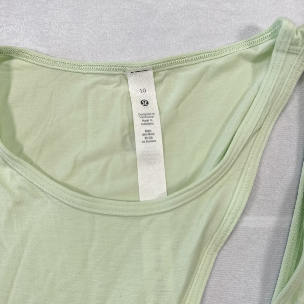 NWT LULULEMON Women's 10 Light‎ Green Shoulder Cut-Out Yoga Tank Athletic Top - Picture 4 of 7